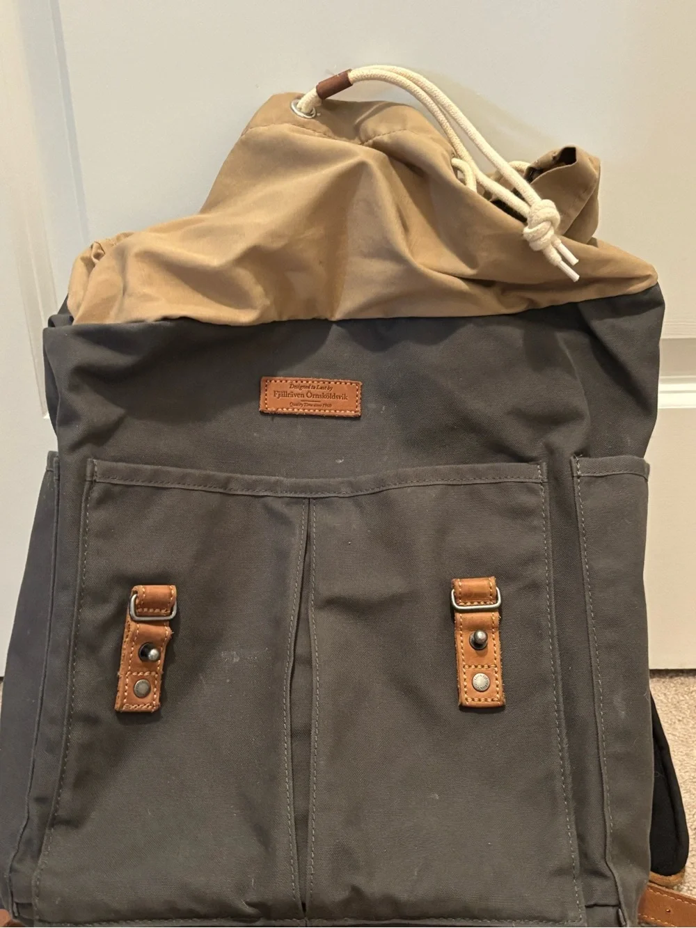 Fjallraven Splitpack G-1000 Canvas Leather Two-Tone Men’s Backpack Gray